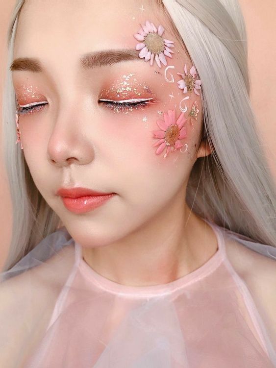 40 ไอเดียกับ “Fancy Makeup” สวยสดใสชวนฝัน พร้อมไอเทมเด็ดที่ต้องมี! – Akeru